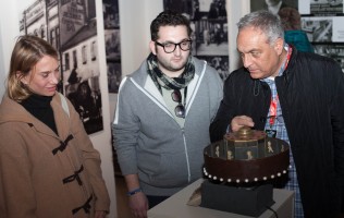 Nadešda Brenike i Šamil Alijev u poseti muzeja Kinoteke