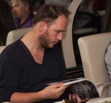Rodžer De Blok u restoranu Caruso