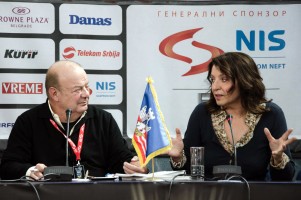Mirjana Karanović, glumica  filmu Drvo i ljuljaška
